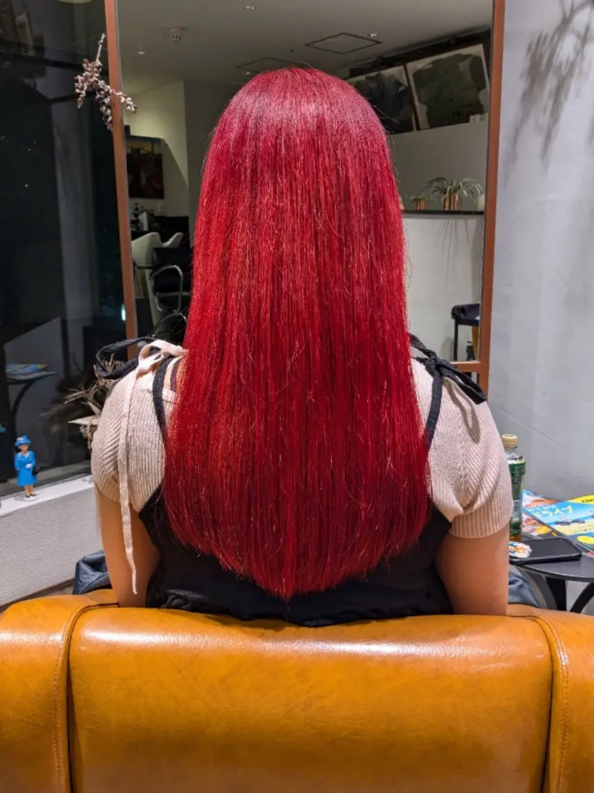 カラー ロング over two 藤が丘のヘアスタイル