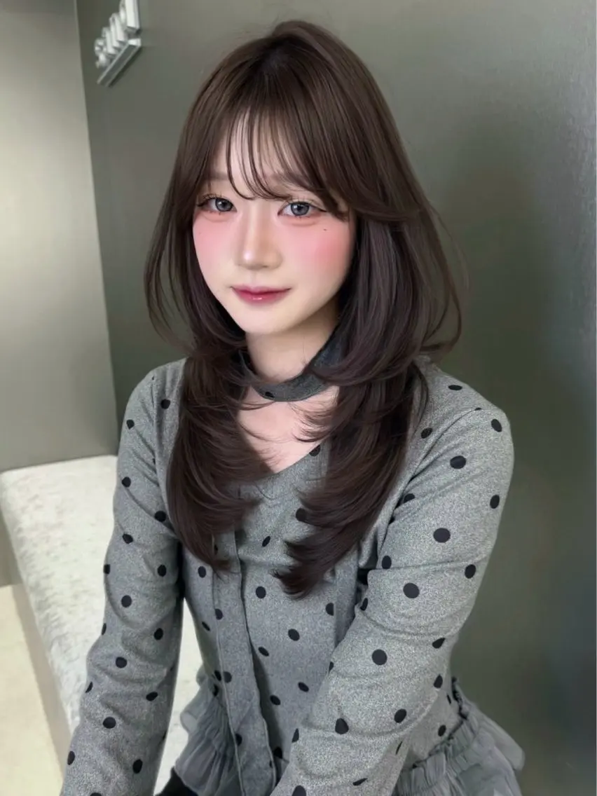 ロング 松本 琉衣のヘアスタイル