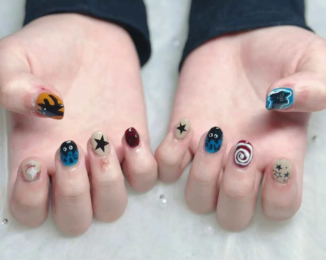 ネイル チークネイル フレンチネイル キラキラネイル 韓国ネイル マグネットネイル ハンドネイル yuuna hbabynailのネイルデザイン