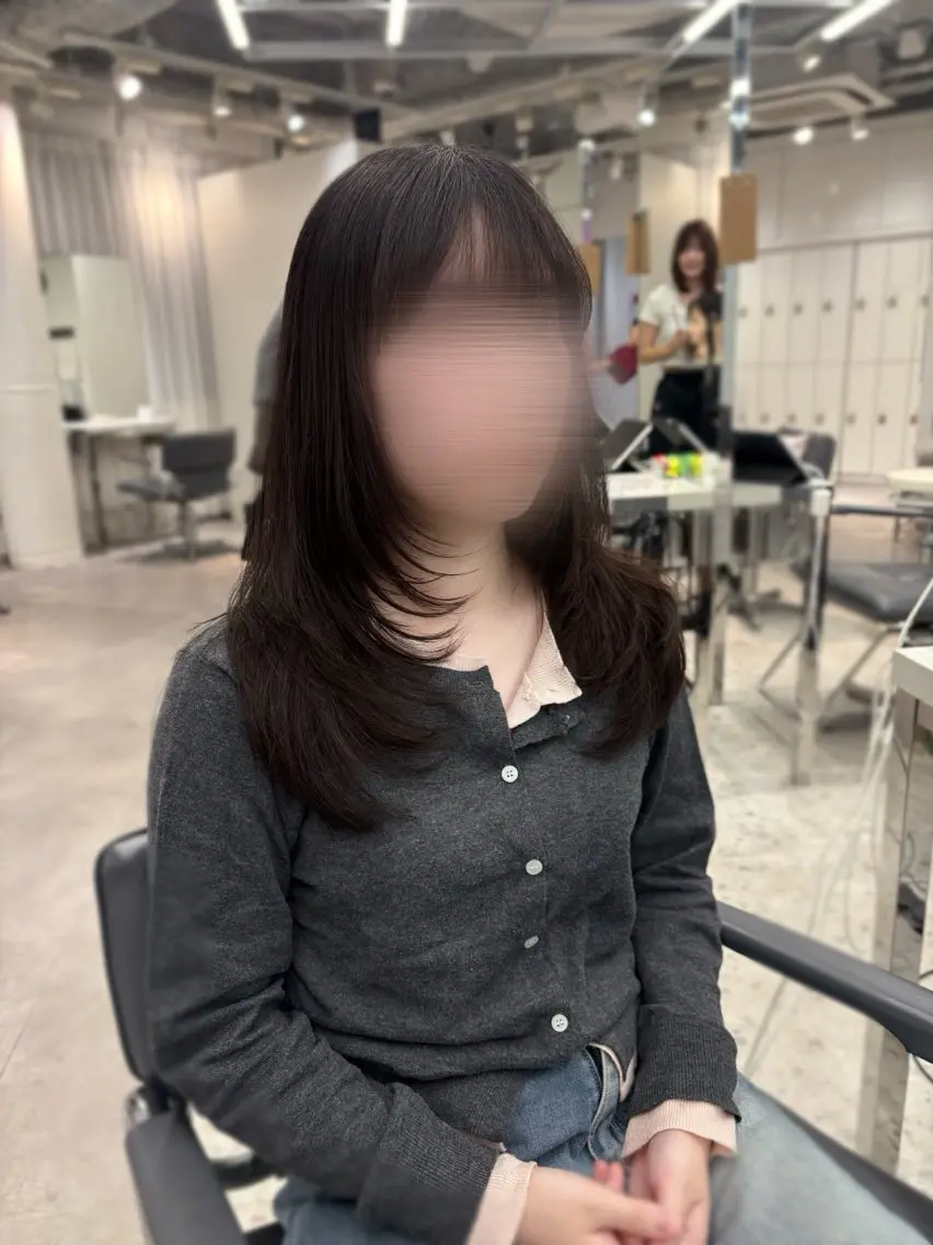 ロング レイヤーカット ローレイヤー カット 透明感ツヤカラー🐤 カットモデル🐤ソナのヘアスタイル