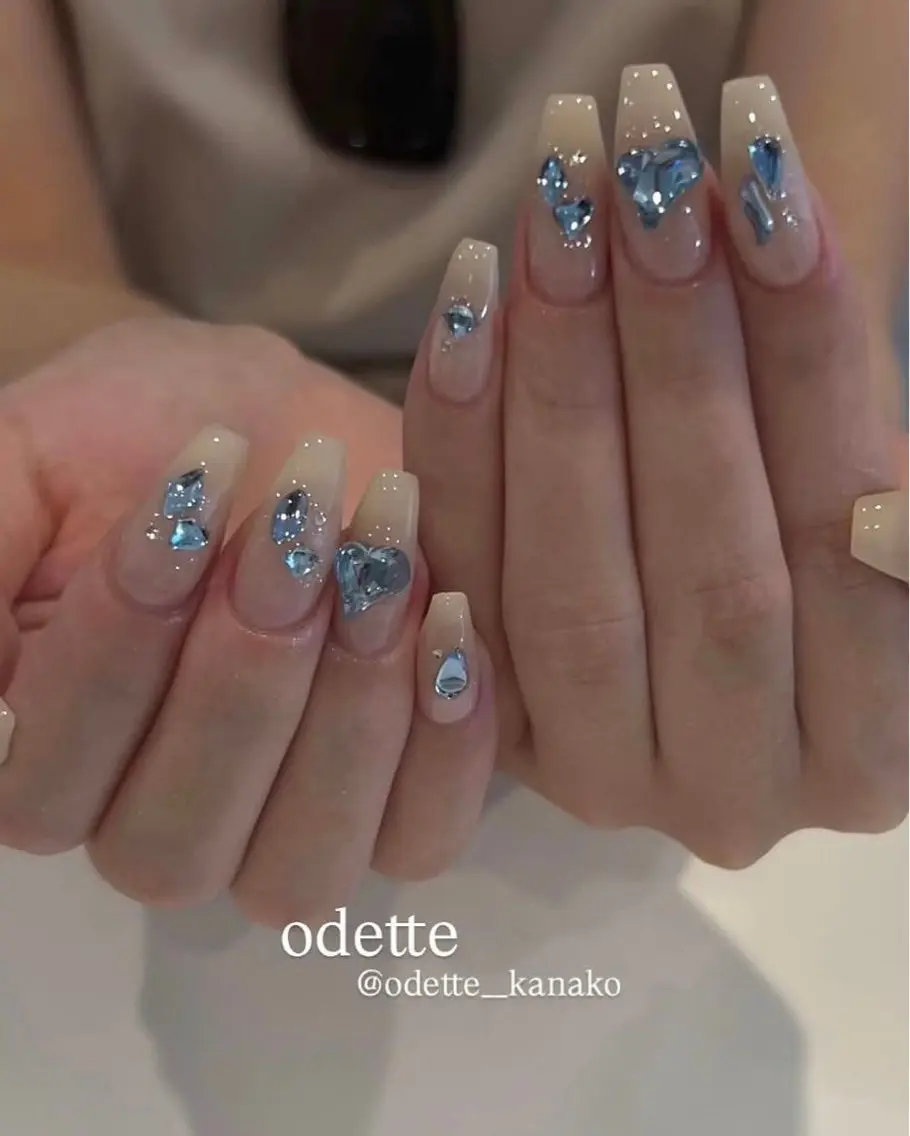ネイル グラデーション ラメ(グリッター) マグネットネイル ミラーネイル ニュアンスネイル ハンドネイル Lumi de nailsのネイルデザイン