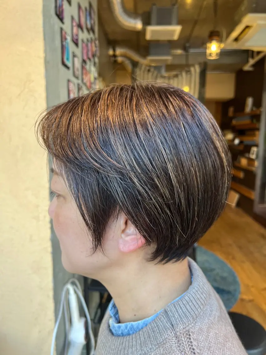 ショート カラー カット ヘアカラー 両国駅徒歩1分⭐️ アイロン仕上げのヘアスタイル