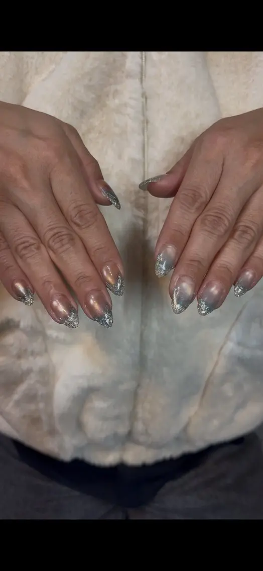 ネイル キラキラネイル マグネットネイル モンタナ nailのネイルデザイン