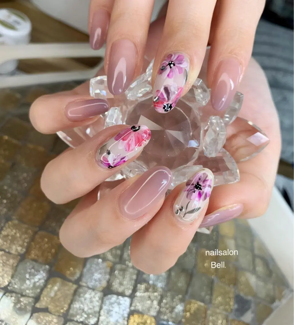 ネイル ハンドネイル Y. Reonaのネイルデザイン