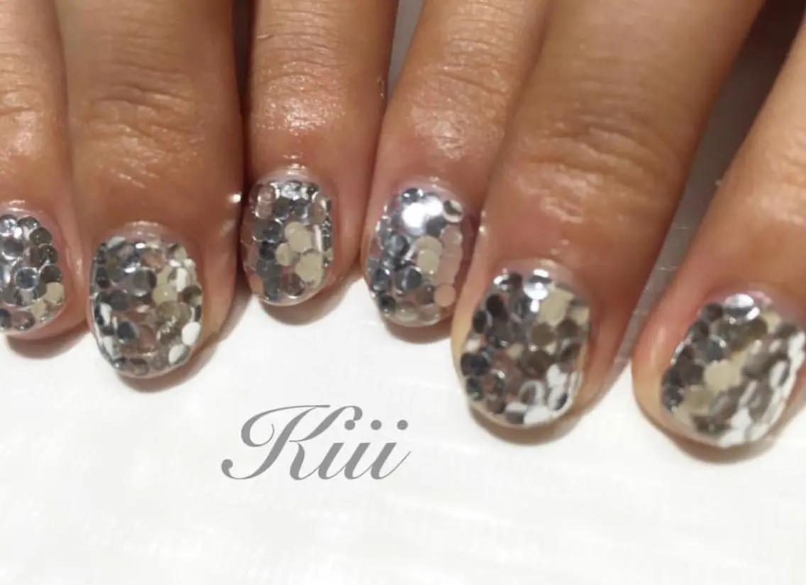 ネイル シンプルネイル ハンドネイル フットネイル kiii.__ ✴︎*のネイルデザイン