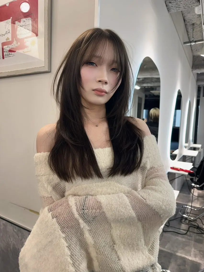 セミロング カラー カット トリートメント 新宿/髪質改善/ レイヤー/サカキのヘアスタイル