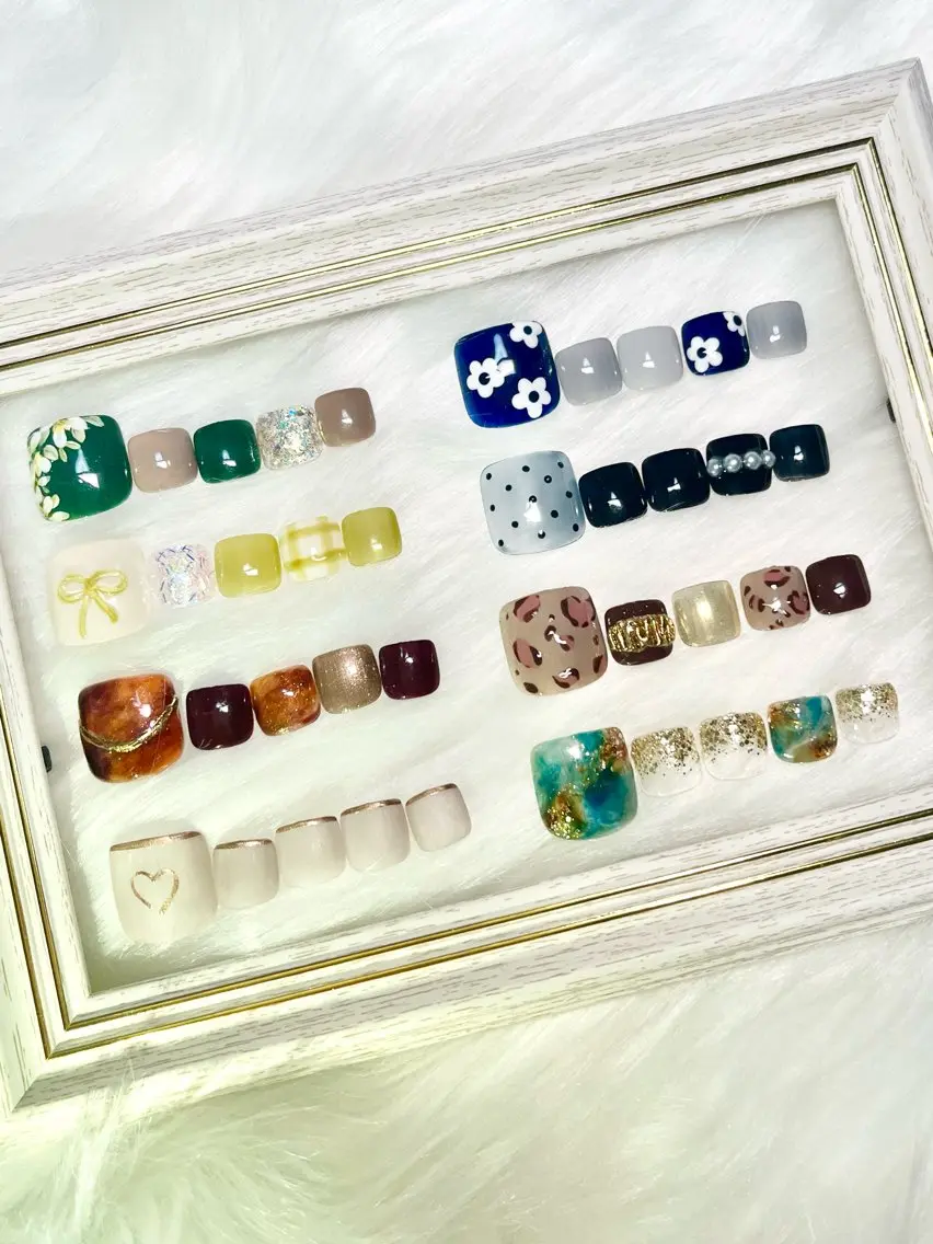 ネイル フットネイル フットネイル shino🌟 痛ネイルのネイルデザイン