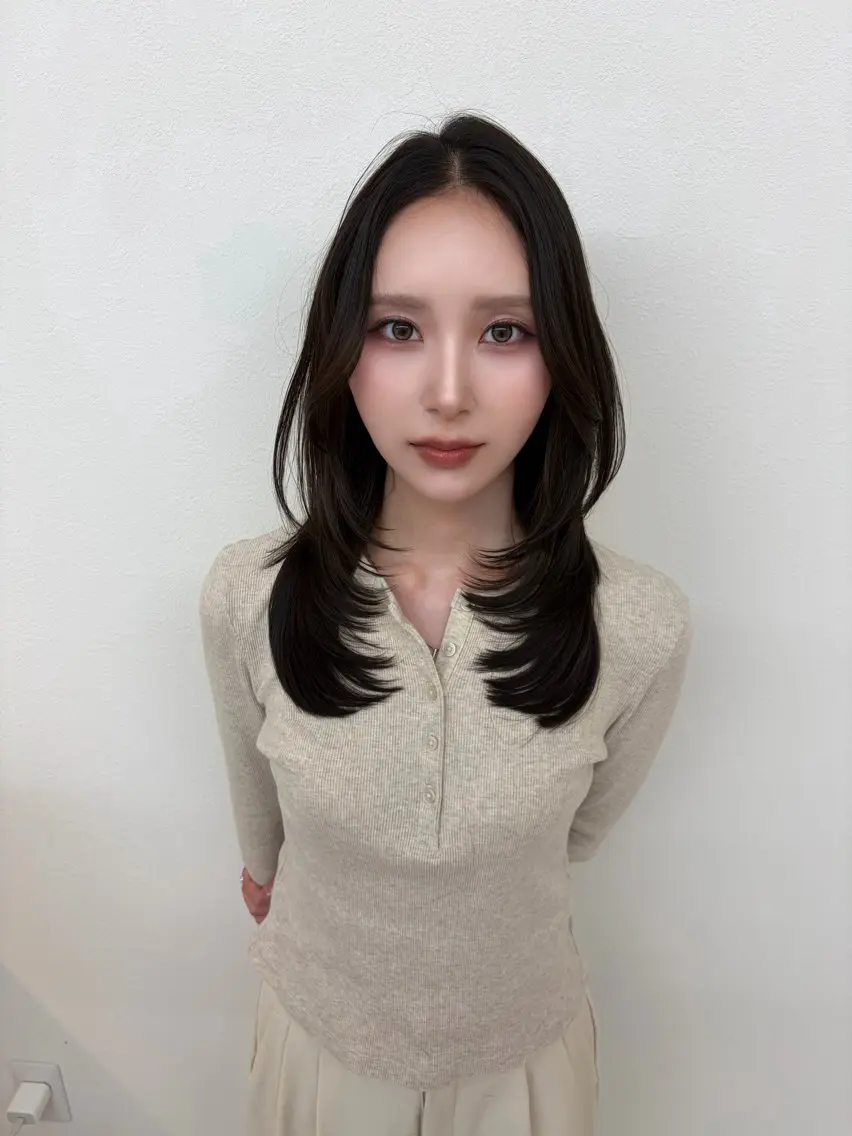 ミディアム 韓国風ヘア レイヤーカット ワンホンヘア カット トリートメント 韓国ヘア/レイヤー Lily Wongのヘアスタイル