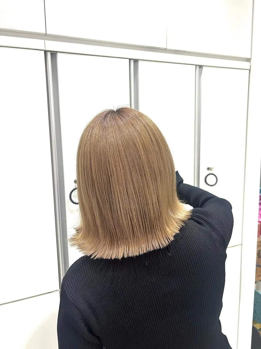 ミディアム ボブ 外ハネヘア 羽田 莉野のヘアスタイル