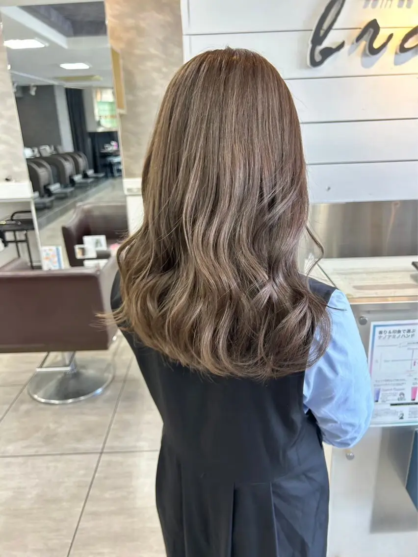 ロング カラー ヘアカラー 🎀艶カラー🎀 よしいあまねのヘアスタイル