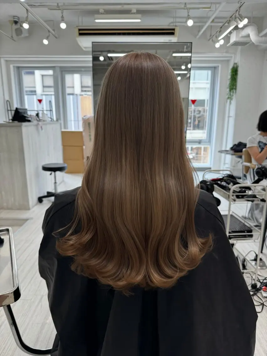 ロング アッシュ カット ヘアカラー トリートメント 松本 聖未のヘアスタイル