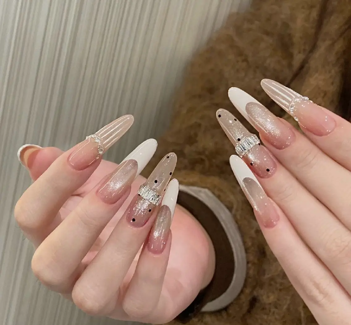 ネイル ハンドネイル ハンドケア Sol Nail ミネのネイルデザイン