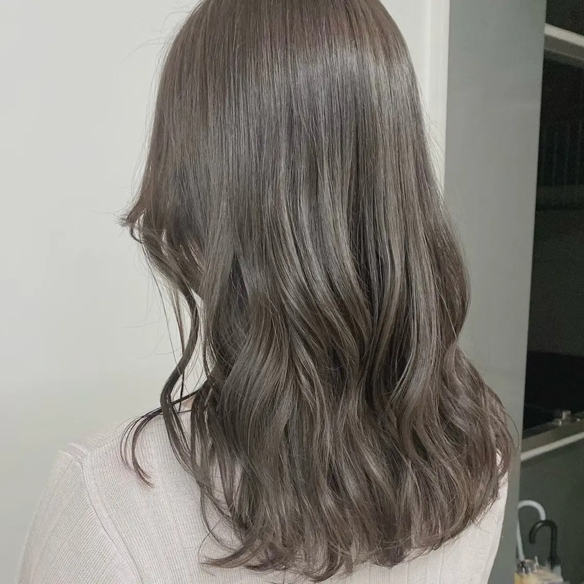ミディアム カラー ヘアカラー トリートメント 透明感/グレージュ/ ベージュ/るな🪽のヘアスタイル