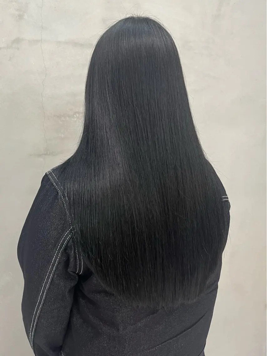 ロング 縮毛矯正 YU-KI 🐈‍⬛のヘアスタイル
