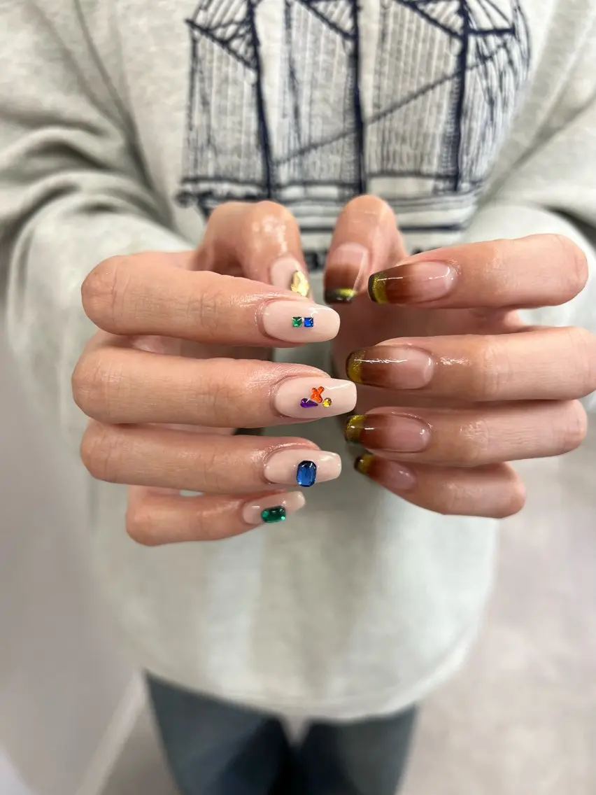 ネイル フレンチネイル ジェルネイル 韓国ネイル マグネットネイル ニュアンスネイル ハンドネイル ハンドケア Bana_ Nailのネイルデザイン