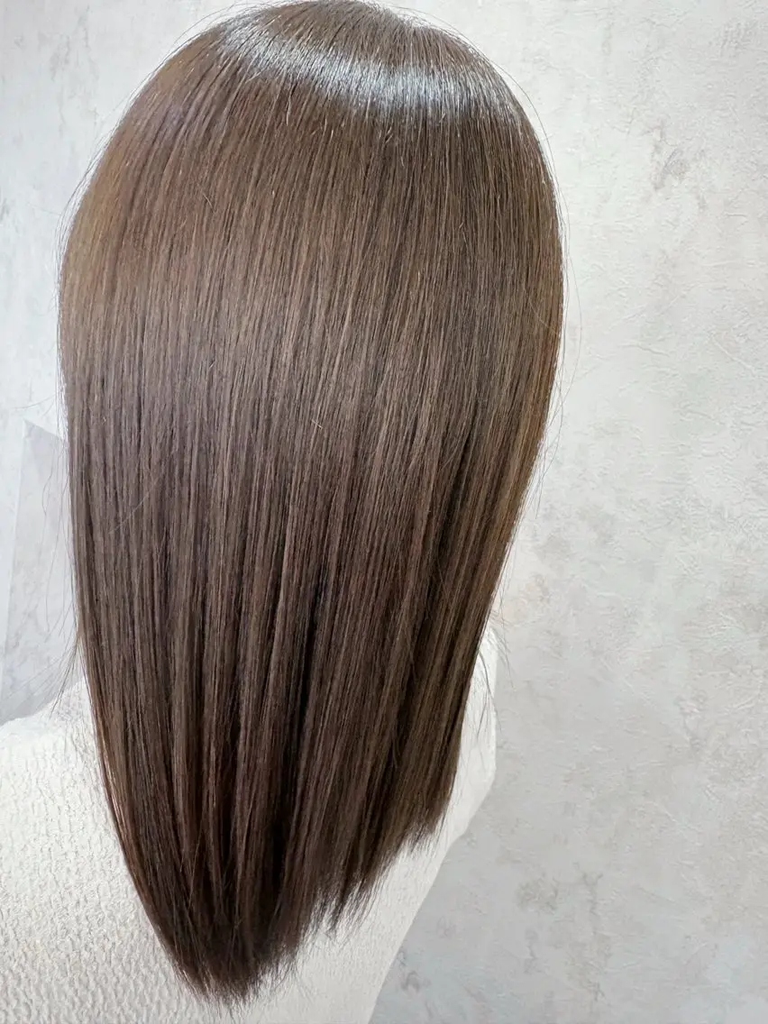 セミロング カラー 透明感カラー カット ヘアカラー うる艶カラー/美髪 折戸光希のヘアスタイル