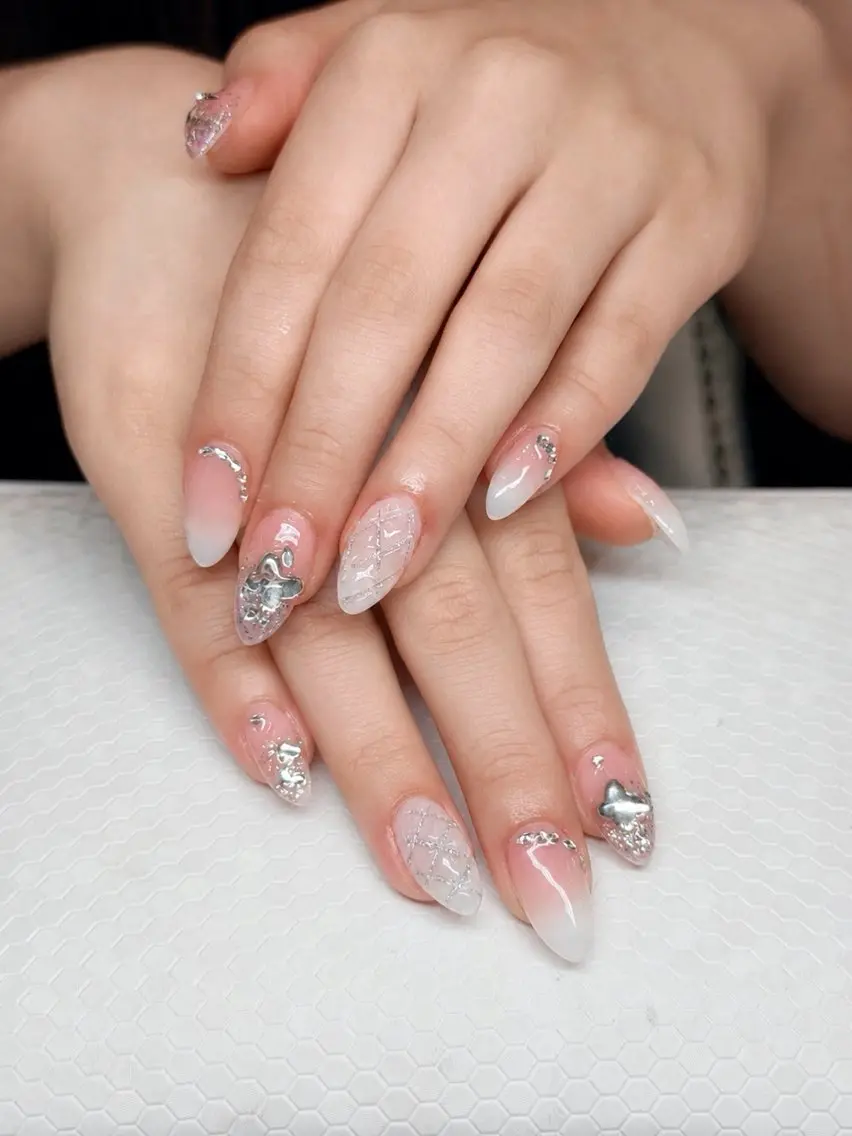 カラー RUBY NAIL& BEAUTY SPAのネイルデザイン