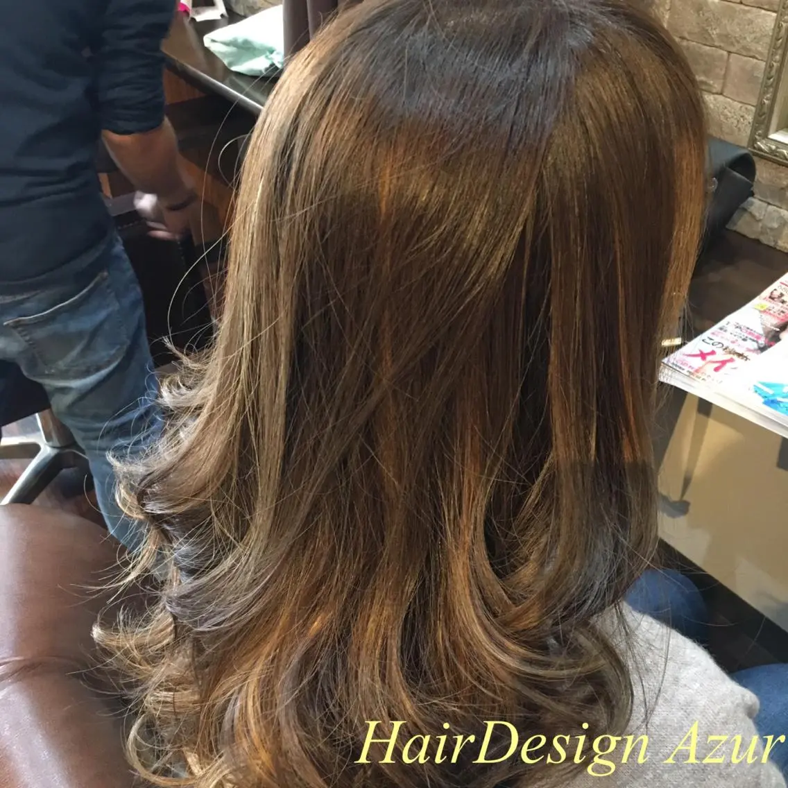 ロング ハイライト HairDesign Azurのヘアスタイル