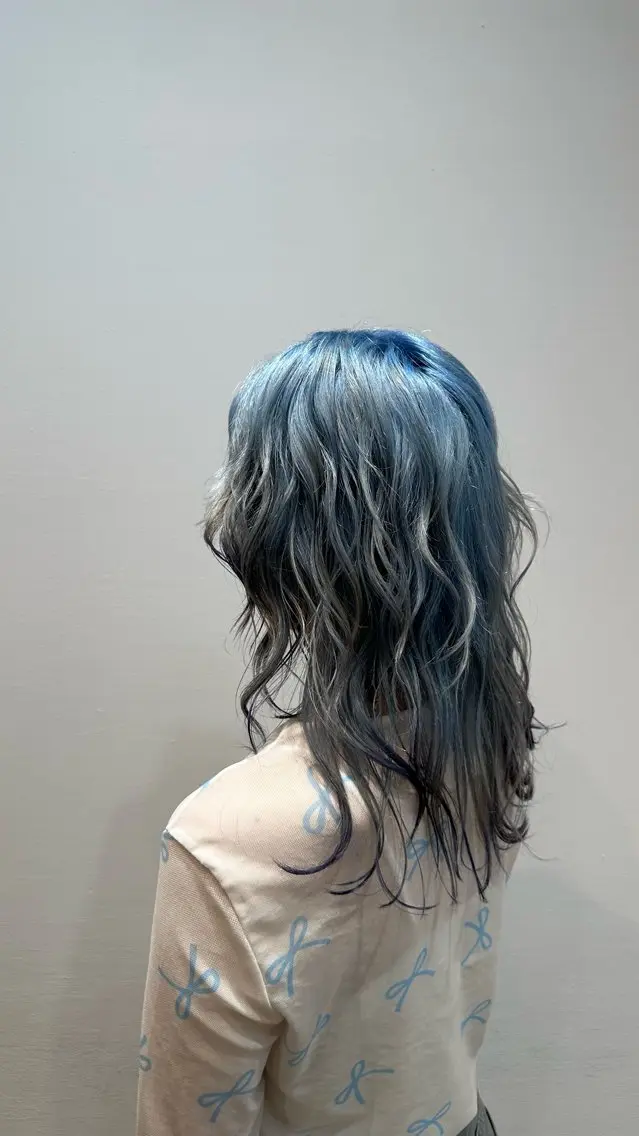 ミディアム ヘアカラー Luna🌙 ハイトーン/ブリーチのヘアスタイル