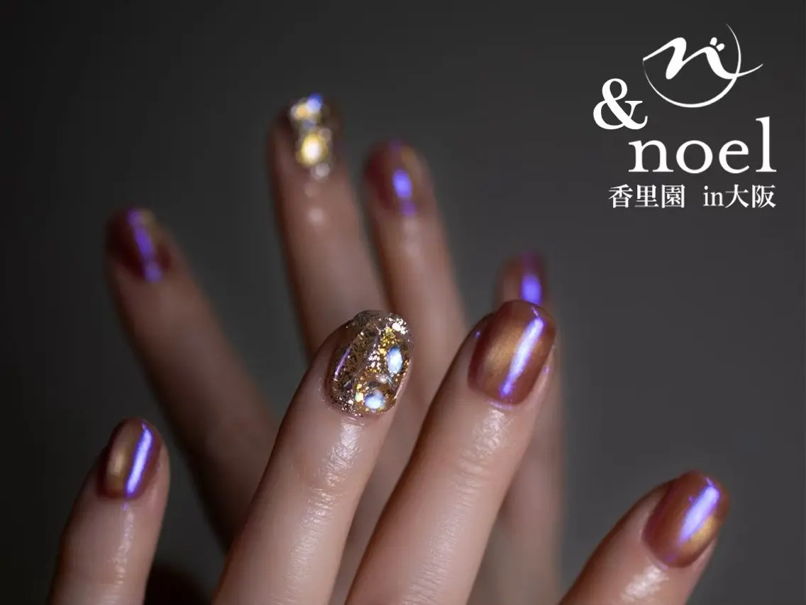 ネイル ミラーネイル ハンドネイル Nailsalon &Noelのネイルデザイン
