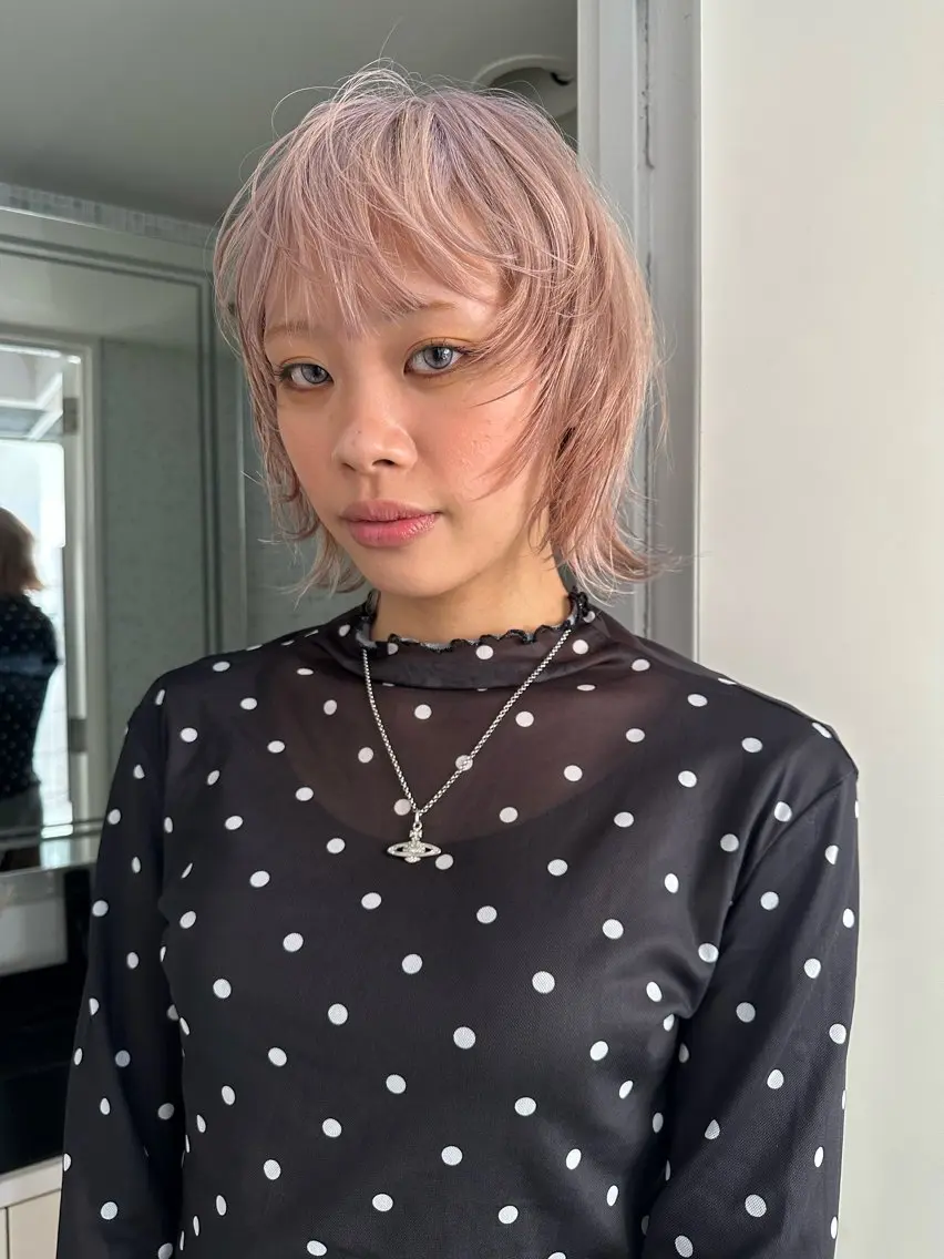 ショート カラー ヘアアレンジ MIYU/ケアブリ ーチカラー／デザインのヘアスタイル