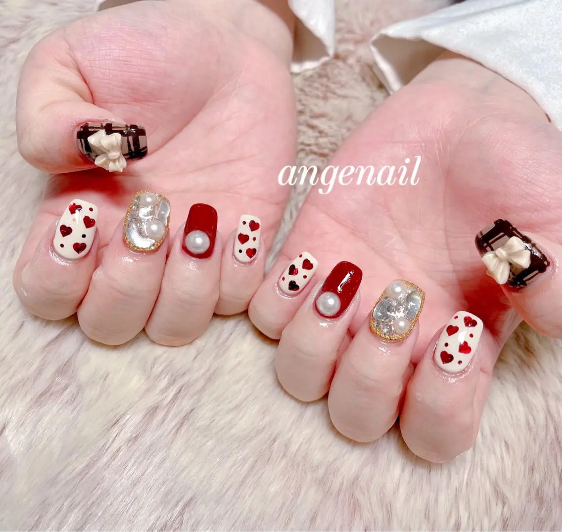 ネイル ハンドネイル オーナーネイリスト MAKIのネイルデザイン