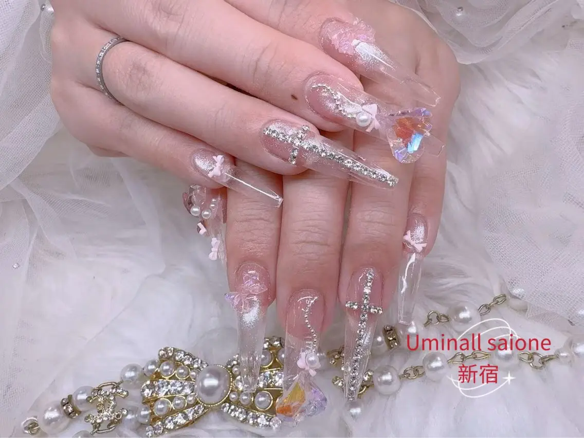 ネイル UMI ネイルサロン新宿🎀のネイルデザイン