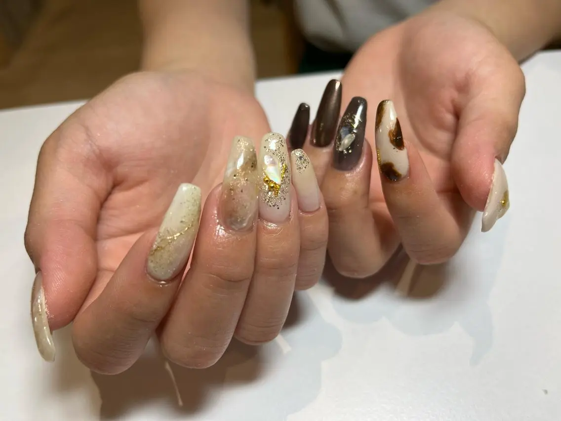 ネイル ハンドネイル イシモト サトのネイルデザイン