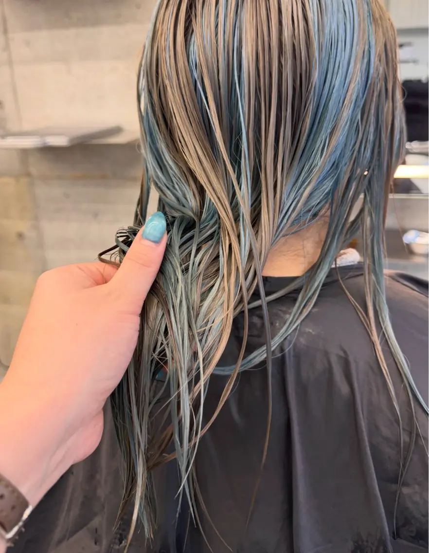 ロング カラー デザインカラー saki|大名 パーマ|ハイトーンのヘアスタイル