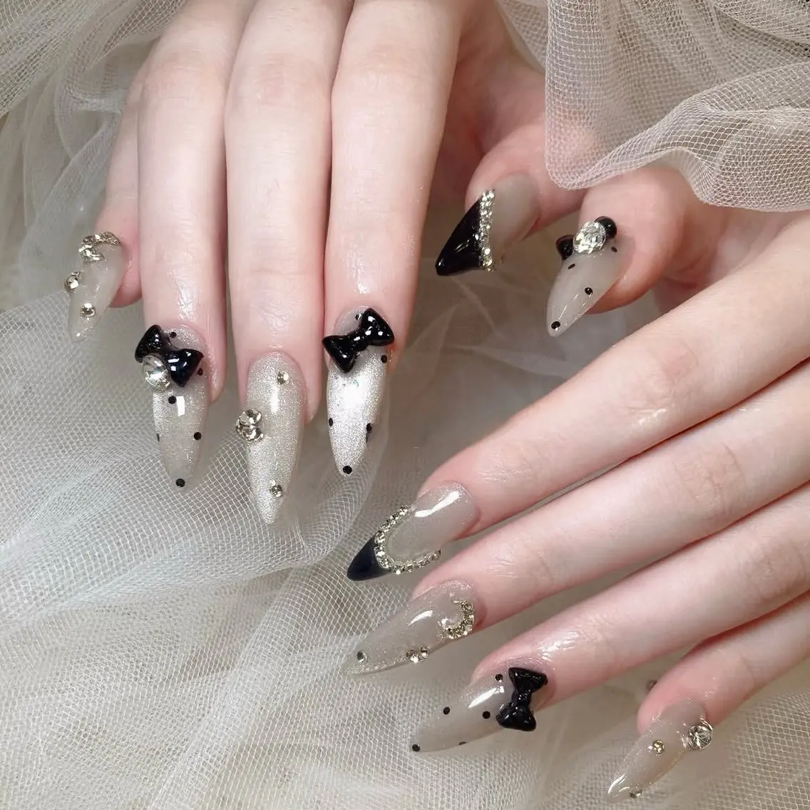 ネイル チークネイル ドット フットネイル フレンチネイル グラデーション Nihonthy Nail 新宿のネイルデザイン