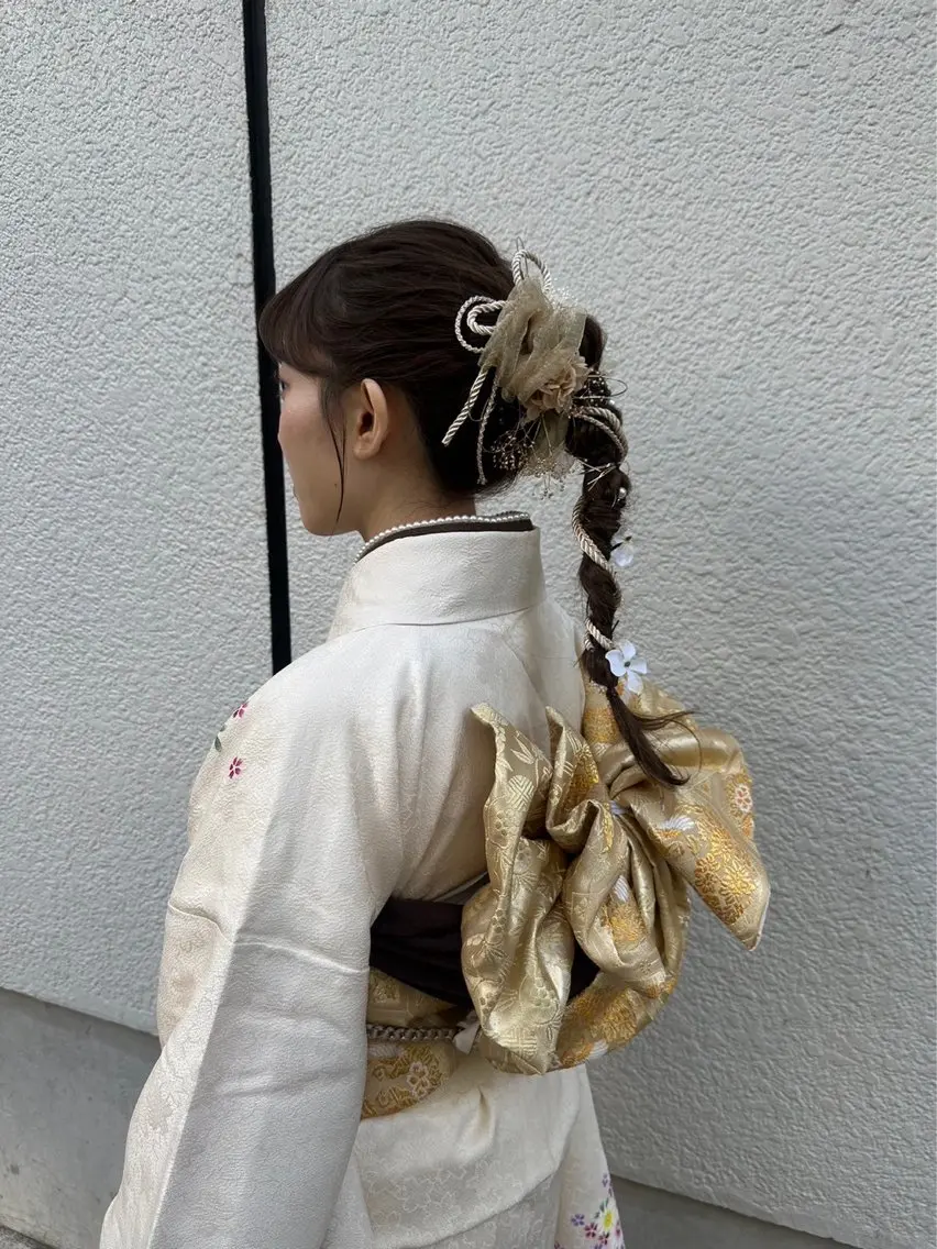 ヘアアレンジ anon Loemのヘアスタイル
