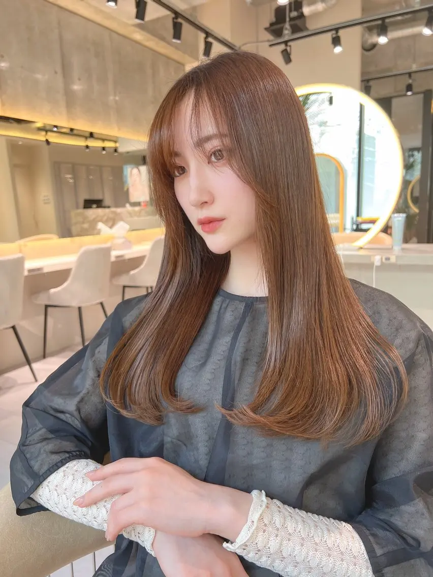 セミロング カラー 髪質改善 ヘアカラー トリートメント 福岡縮毛矯正✨️ ストレート 向井和輝のヘアスタイル