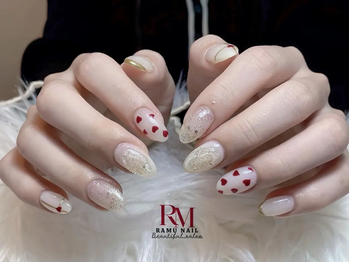 ネイル アートネイル チークネイル 長さ出し フレンチネイル グラデーション ハンドネイル RAMU_Nail 池袋店のネイルデザイン