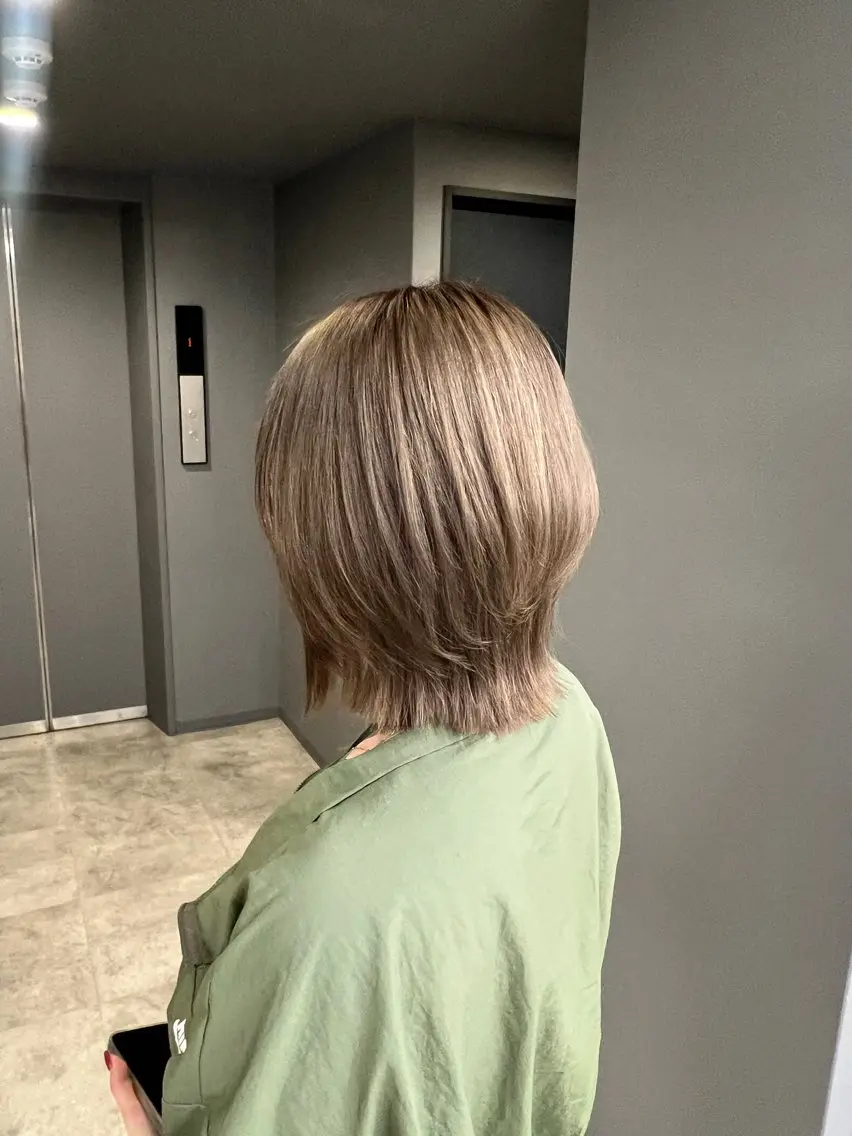 ミディアム 出仙 拓巳のヘアスタイル