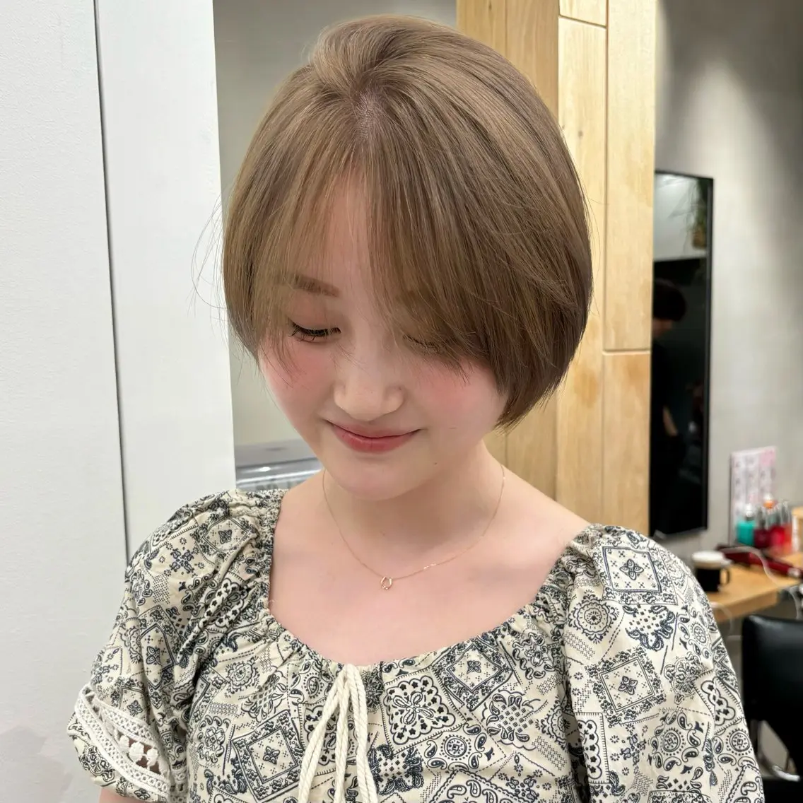 ショート 盛れる透明感カラー momokaのヘアスタイル