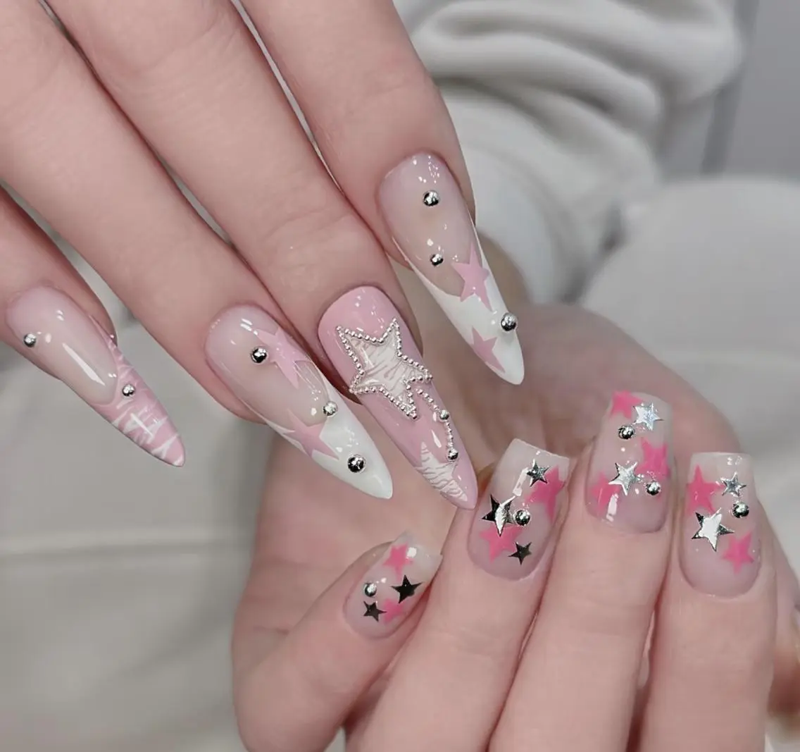 ネイル ハンドネイル Pure&Rich Nailのネイルデザイン