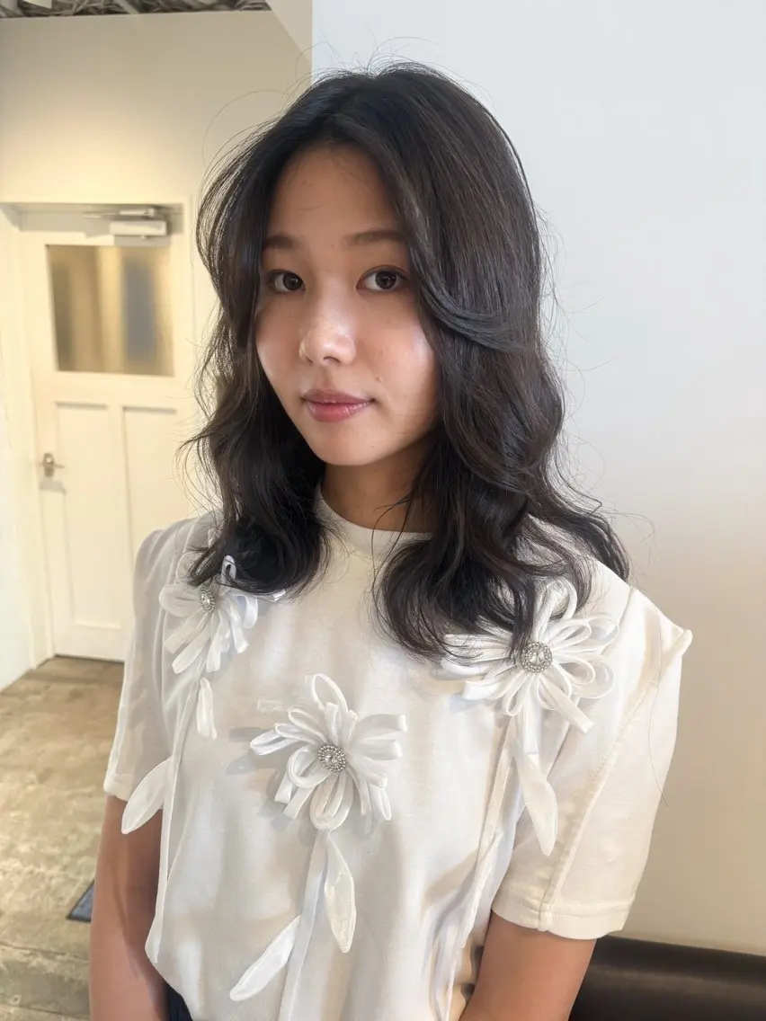 ロング カット ヘアカラー トリートメント 宮原 愛果のヘアスタイル