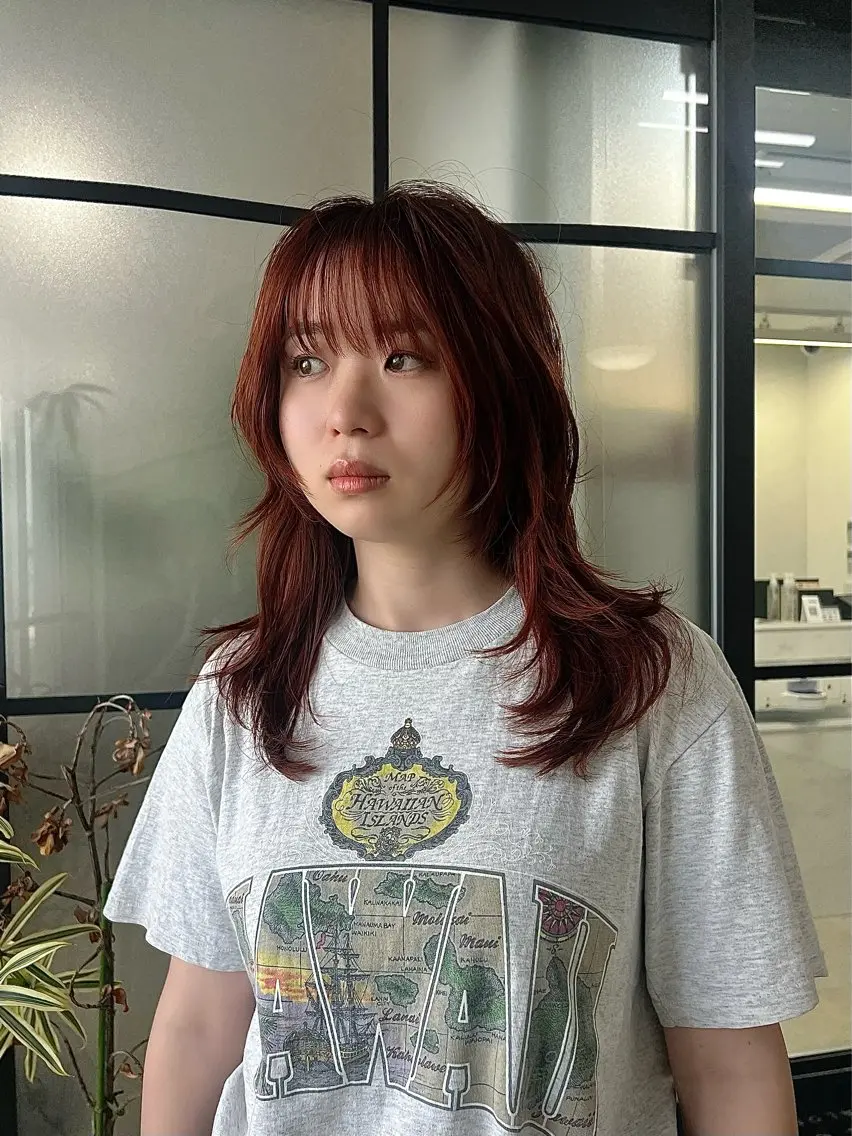 ミディアム カラー ハッシュカット ハイレイヤー レイヤーカット シャギー ウルフカット カット ヘアカラー トリートメント 海外ヘア/レイヤー カットNatsuのヘアスタイル