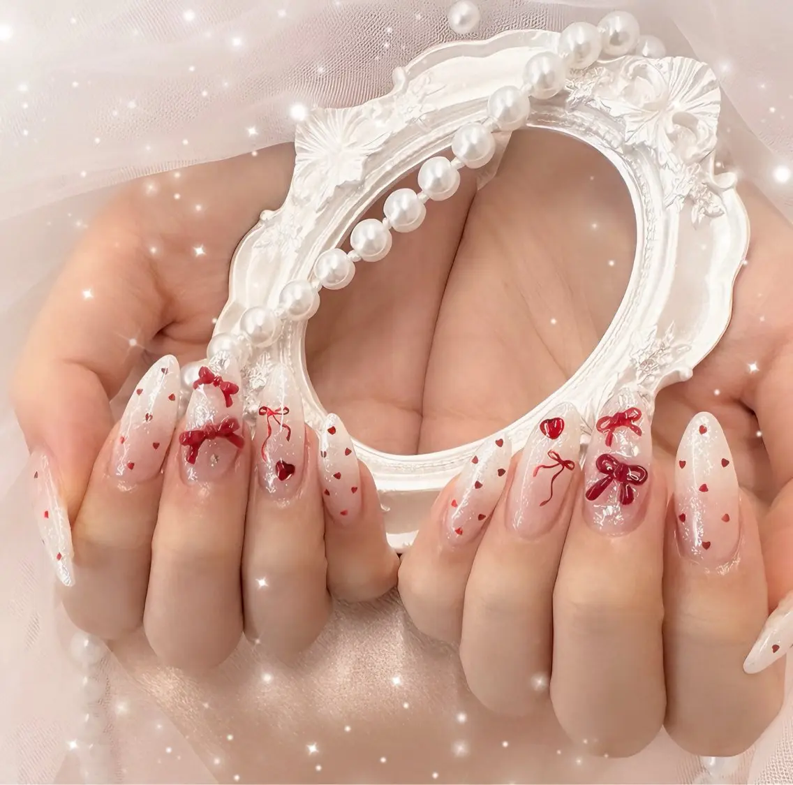 ネイル グラデーション キラキラネイル ラメ(グリッター) ハンドネイル Pawtique nail salonのネイルデザイン