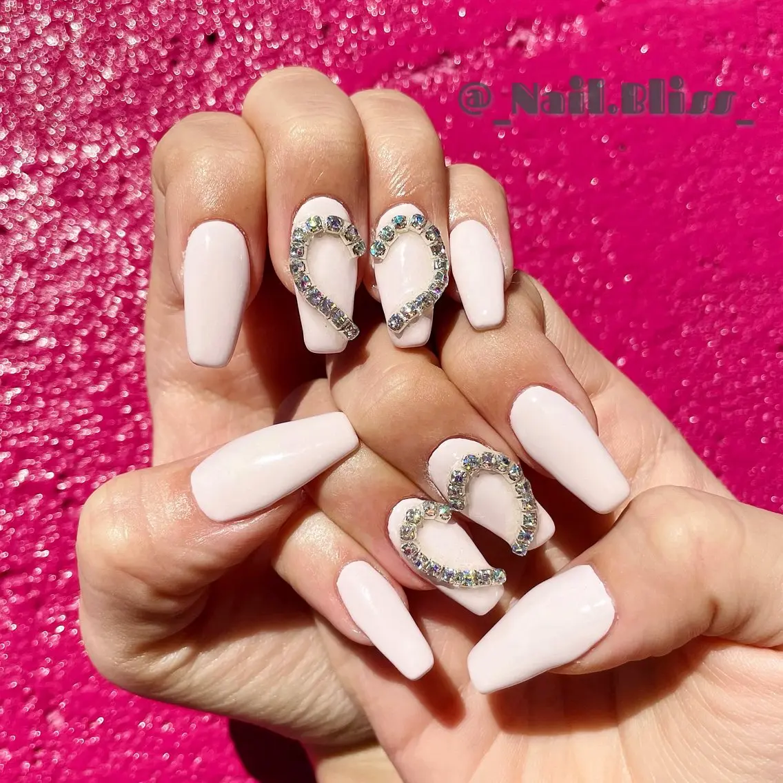 ネイル ハート ハンドネイル NAIL BLISSのネイルデザイン