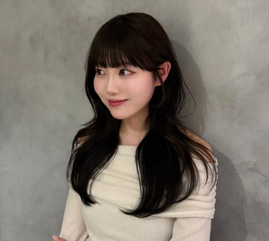 ロング カット ヘアカラー トリートメント 谷 亜澄のヘアスタイル