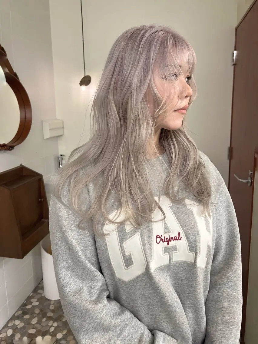 ロング カラー ヘアカラー 小林 美咲のヘアスタイル