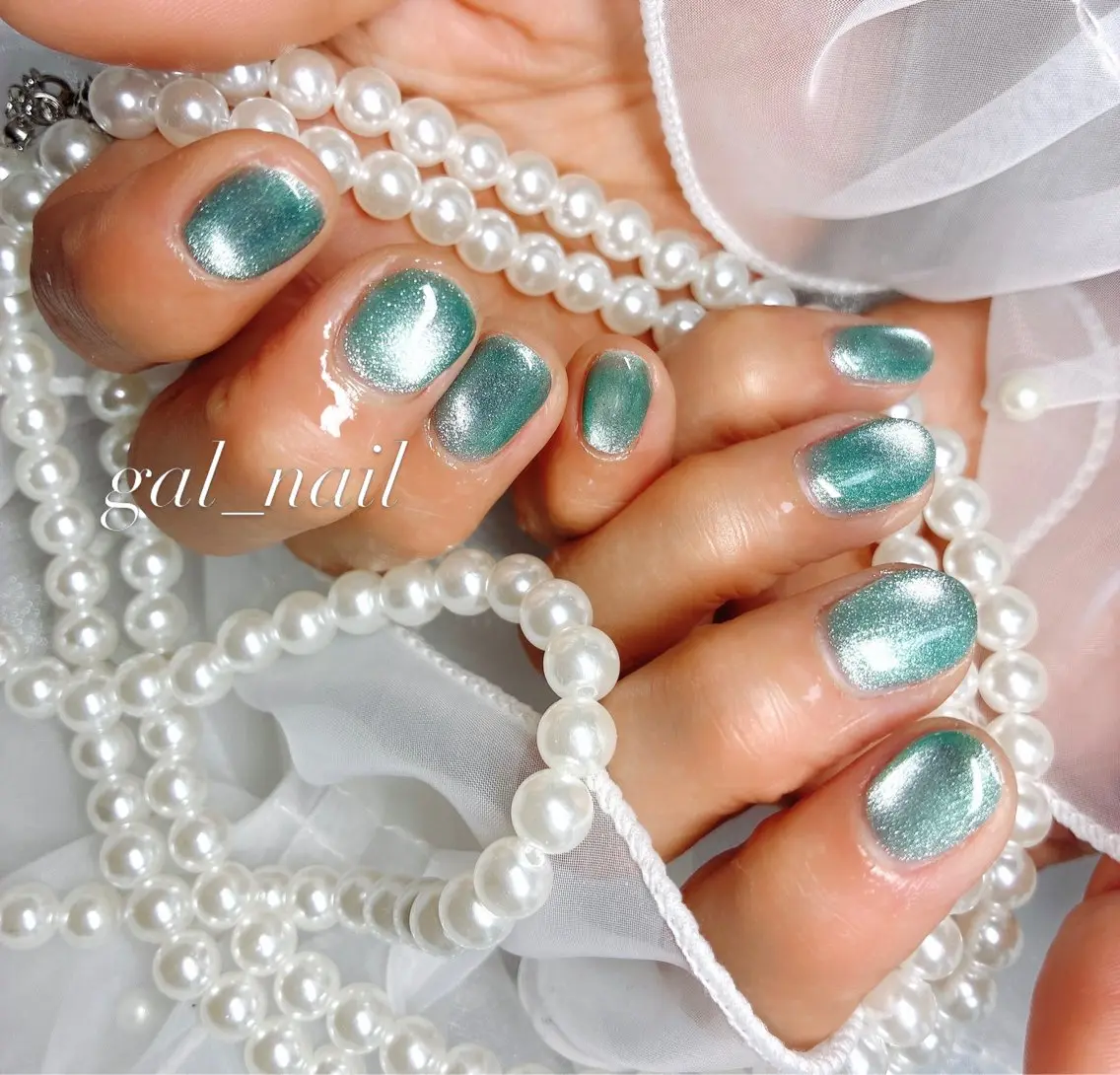 ネイル キラキラネイル マグネットネイル マグネットワンカラー ワンカラーネイル ハンドネイル ハンドケア GAL_NAIL Miraiのネイルデザイン