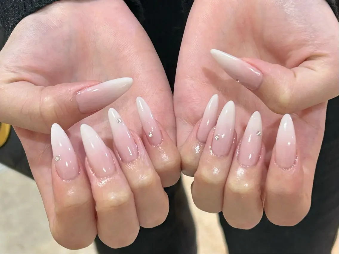 ネイル ストーンネイル ハンドネイル Bianca栄店 はるなのネイルデザイン