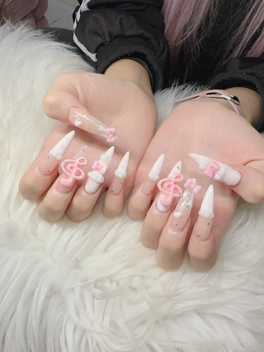 ネイル Lee Nailsのネイルデザイン