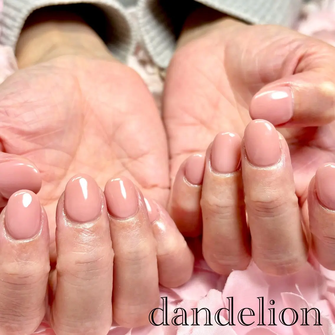 ネイル ハンドネイル ハンドケア dandelion ダンデライオンのネイルデザイン