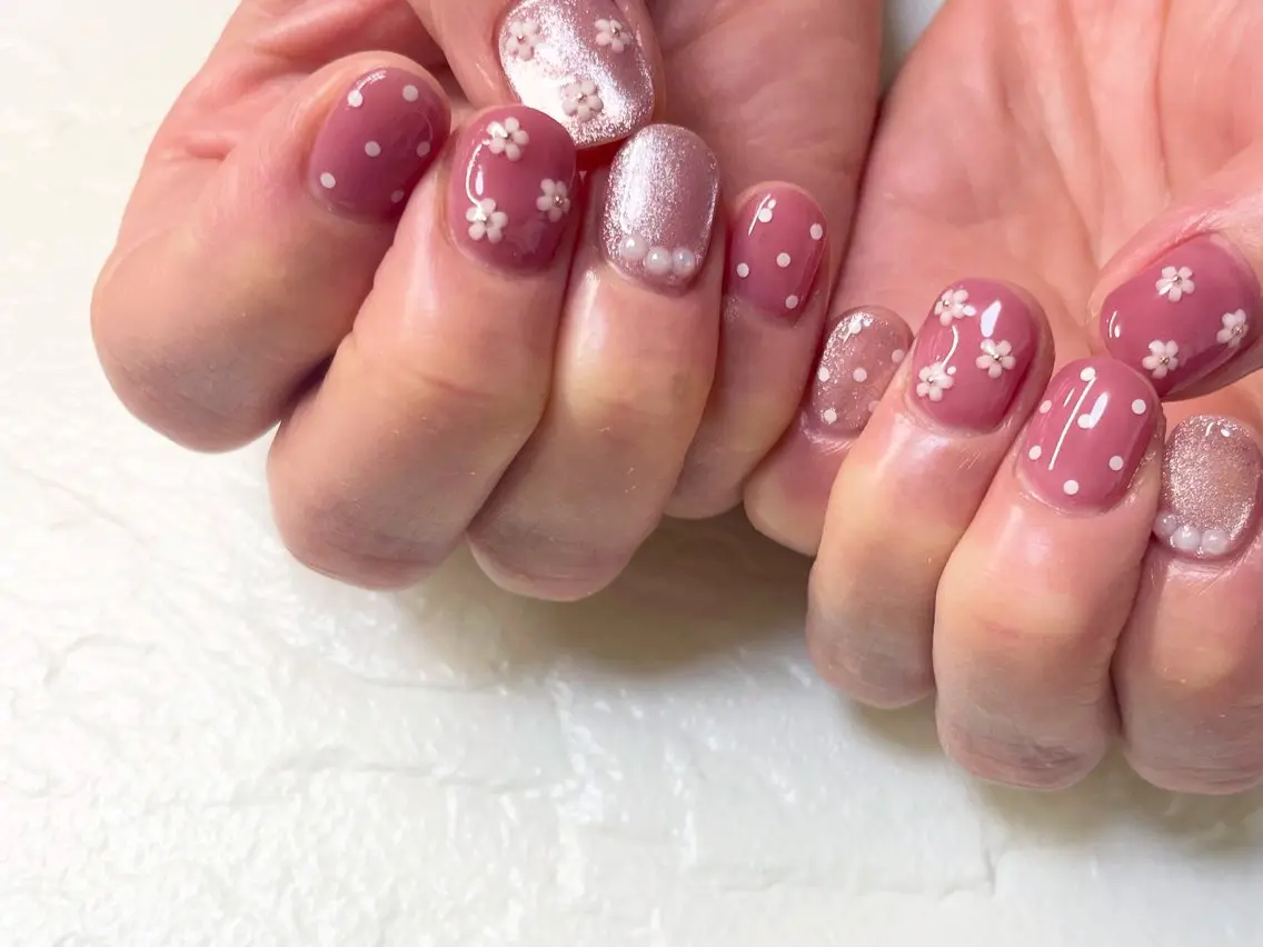ネイル マグネットネイル ピンク ショートネイル ハンドネイル MINORI Nail&Waxのネイルデザイン