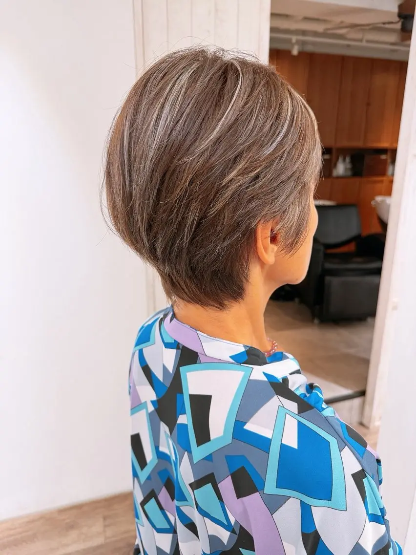 ショート カラー ヘアカラー トリートメント ハイライト⭐️上野 高広のヘアスタイル