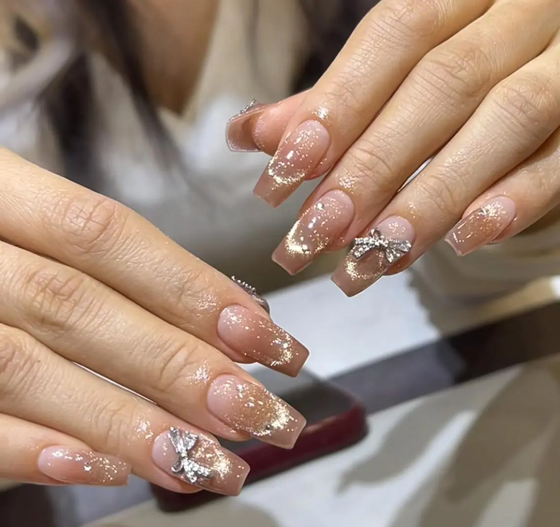 ネイル ハンドネイル 🎀 Ayaka_nailのネイルデザイン