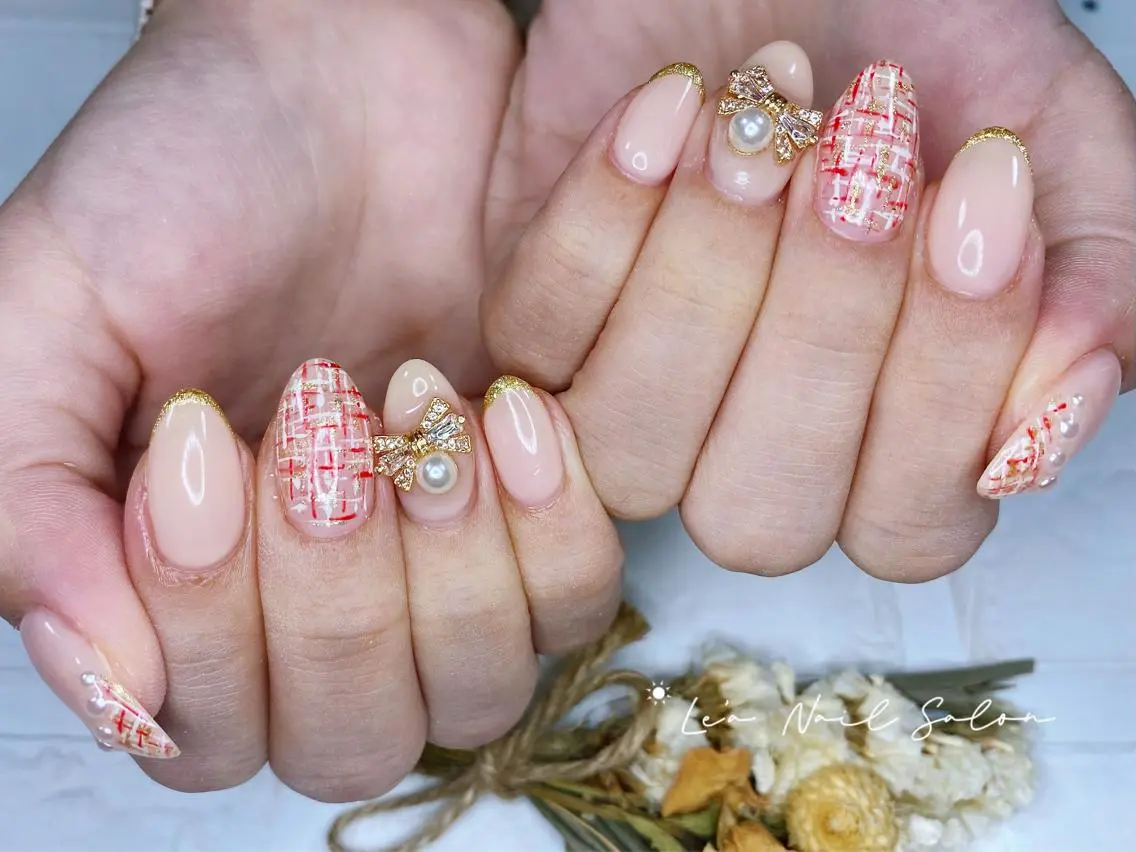 ショート カラー ネイル Le’a NailSalonのネイルデザイン